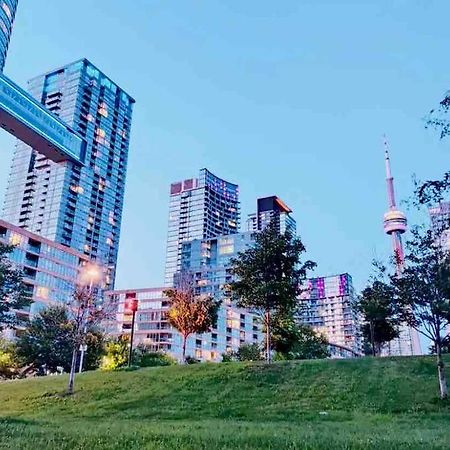Deluxe Suite Toronto Exteriör bild
