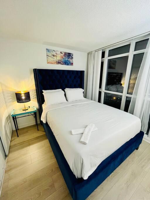 Deluxe Suite Toronto Exteriör bild