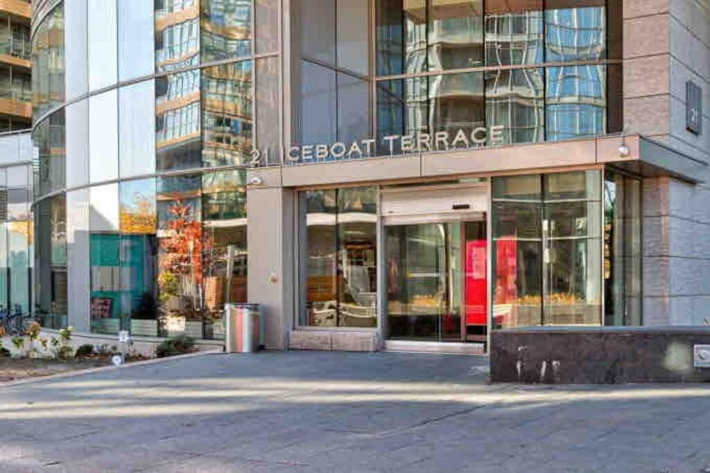 Deluxe Suite Toronto Exteriör bild